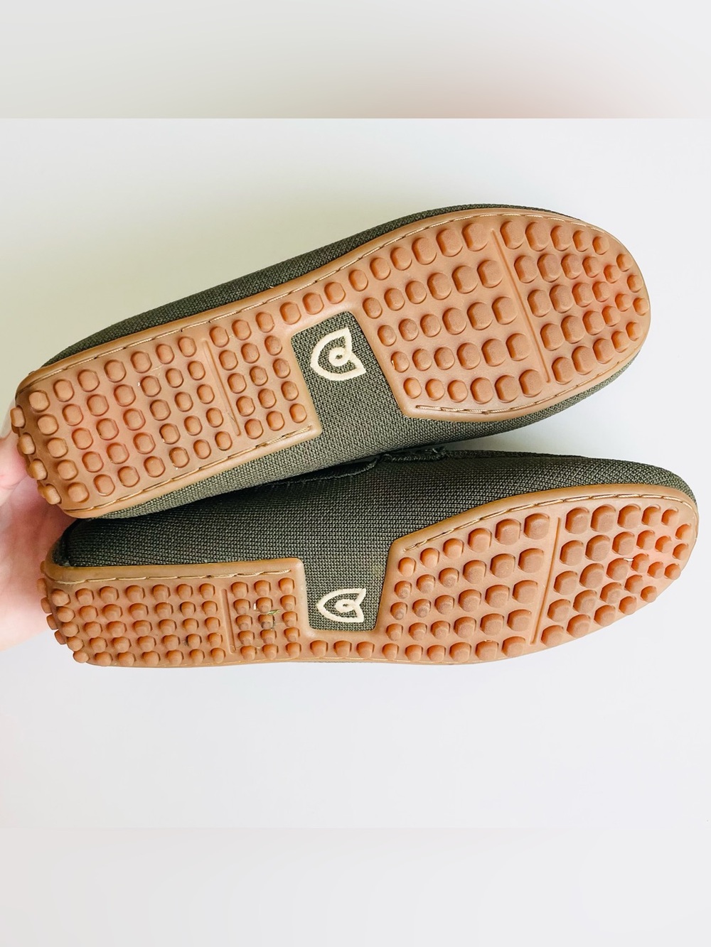 Rothys SIZE 7.5 The Daily Driver loafers in Army green - Picture 6 of 6